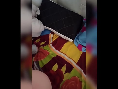 ❤️ Babaturan sakamar kuring cicing di bumi nyalira sabab salakina nuju liburan sareng kuring nyandak kasempetan pikeun bangsat sareng ngeusian buritna ku susu. ❤❌ video sex dina su.sexvideosex.top ❌❤